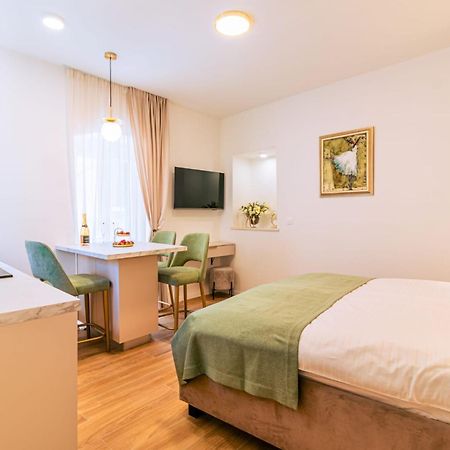 Luxury 2 Bedroom-2 Bathroom Apartment & Studio App With Rooftop Terrace Split Ngoại thất bức ảnh