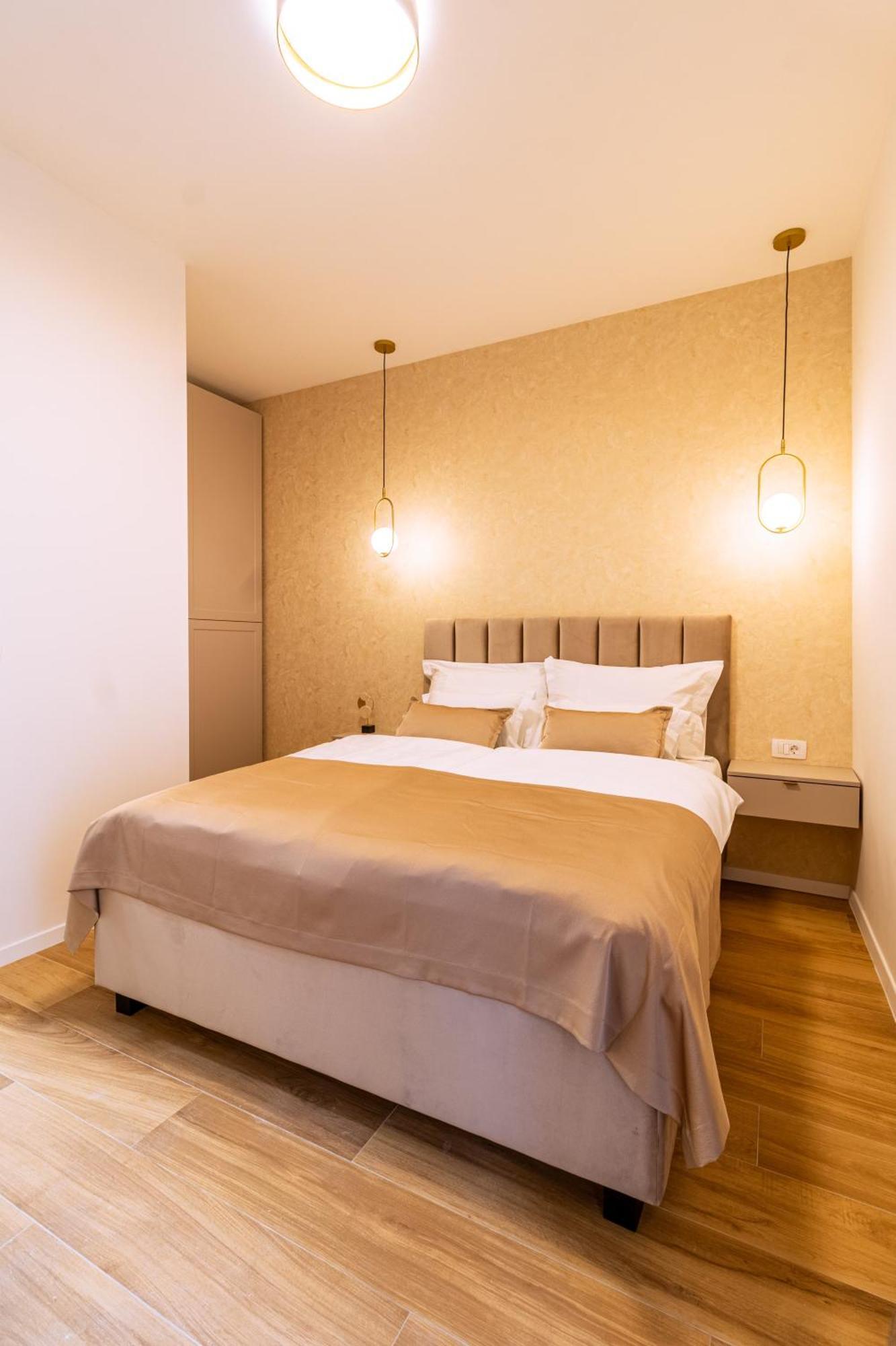 Luxury 2 Bedroom-2 Bathroom Apartment & Studio App With Rooftop Terrace Split Phòng bức ảnh