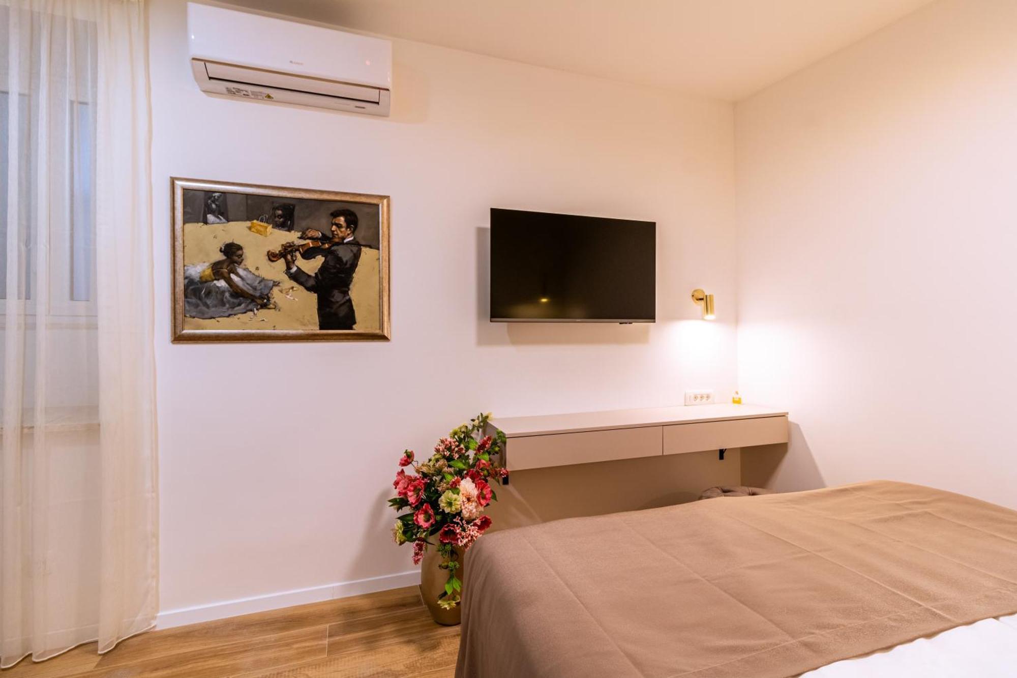 Luxury App Palace Old Town& Studio Green Melody With Terrace Apartment Split Phòng bức ảnh