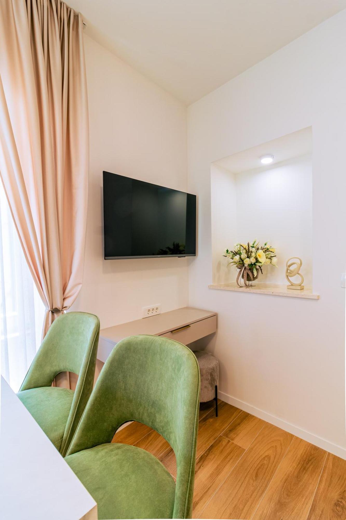 Luxury 2 Bedroom-2 Bathroom Apartment & Studio App With Rooftop Terrace Split Phòng bức ảnh